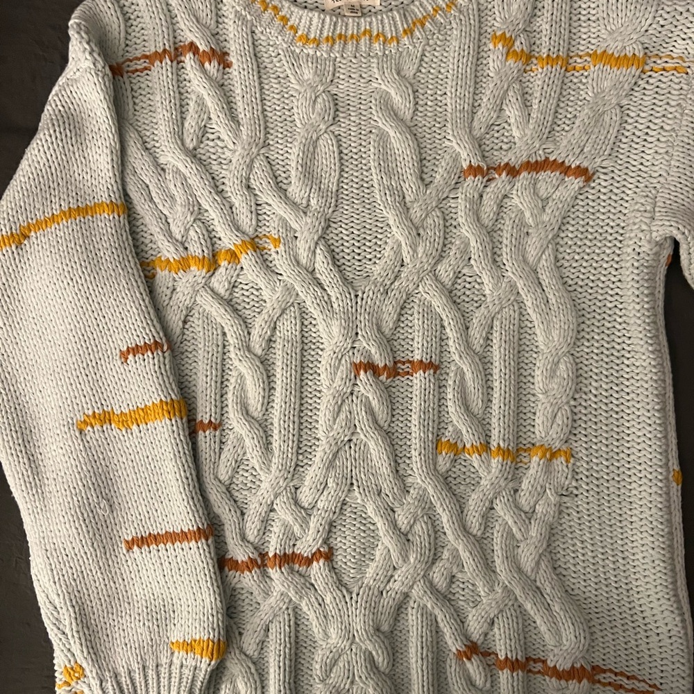 Sweater - Picture 3 of 4